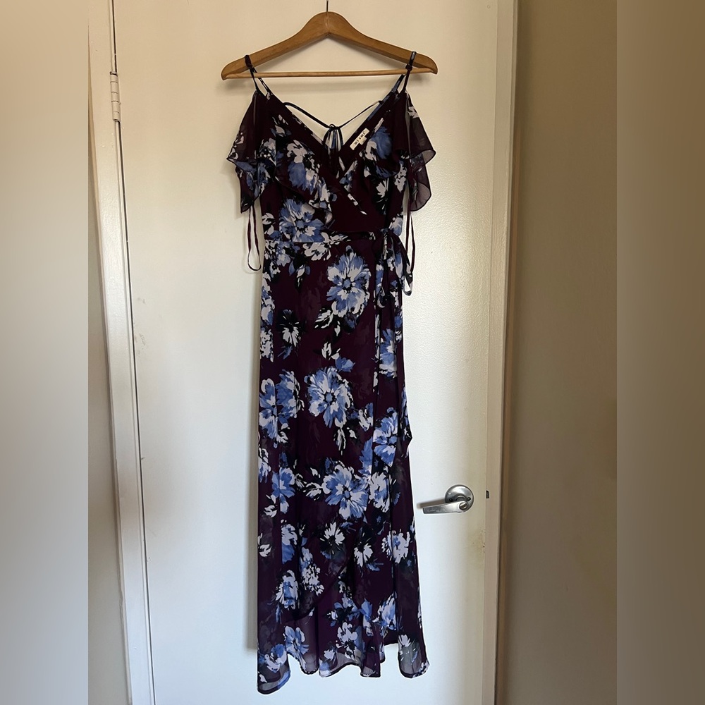Francesca’s collection Floral Maxi dress - Picture 11 of 15